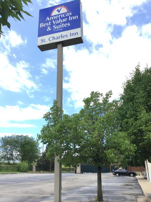 Americas Best Value Inn And Suites Saint Charles Εξωτερικό φωτογραφία