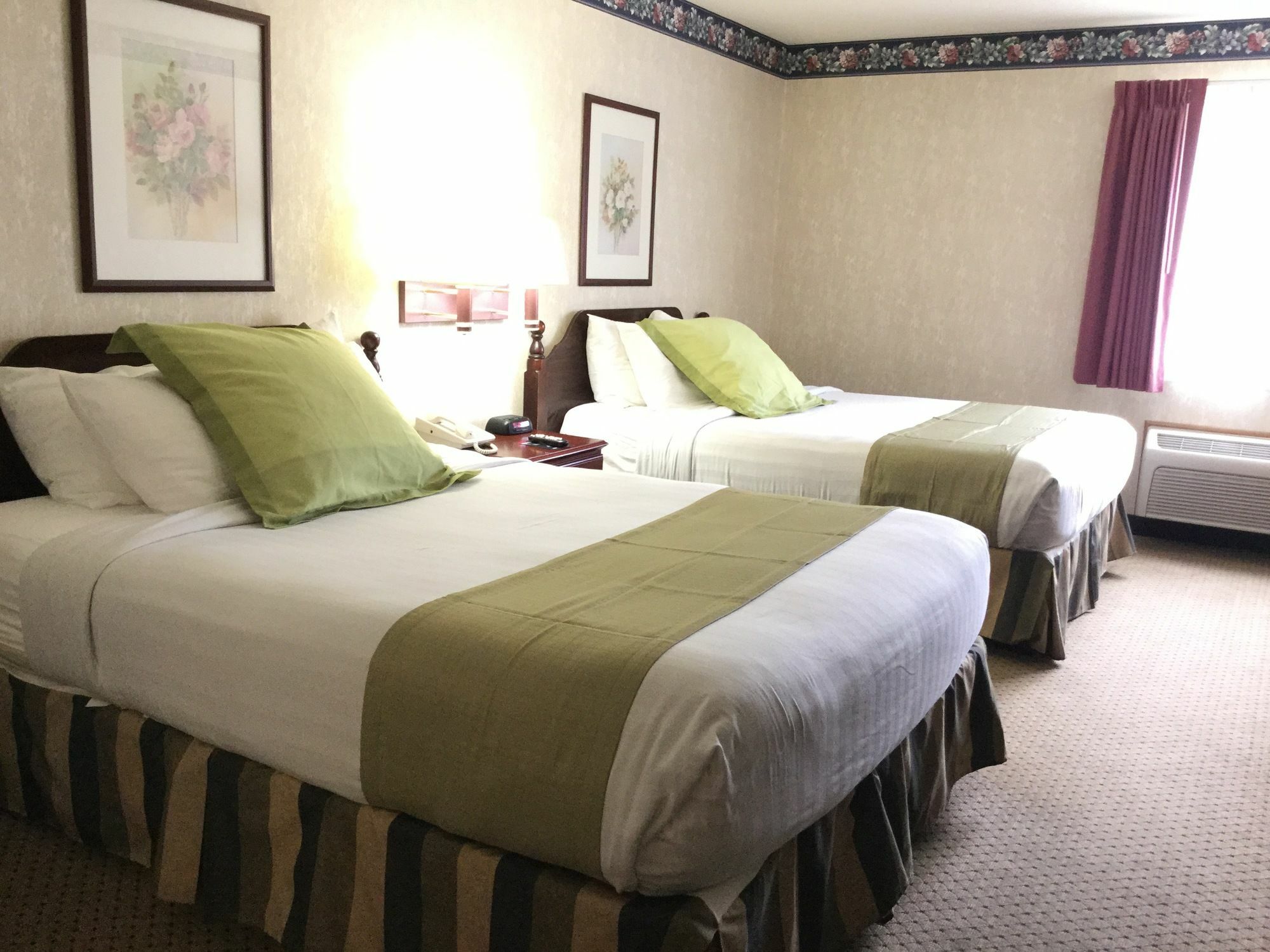 Americas Best Value Inn And Suites Saint Charles Εξωτερικό φωτογραφία